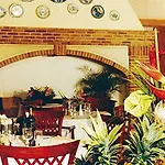מלון La Maison Blanche 3*