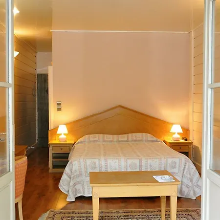 La Maison Blanche Hotel