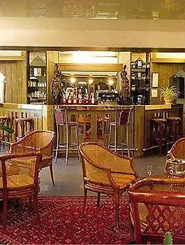 La Maison Blanche 3*