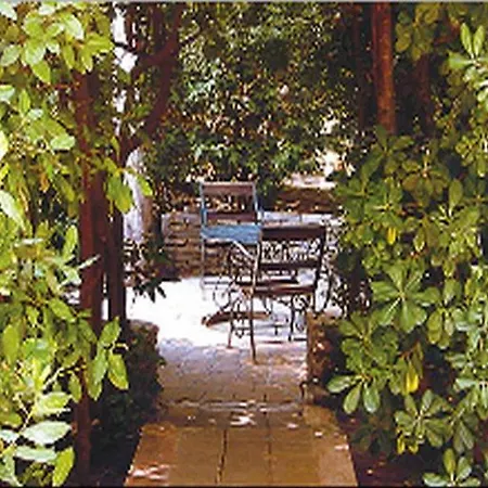 La Maison Blanche Hotel 3*
