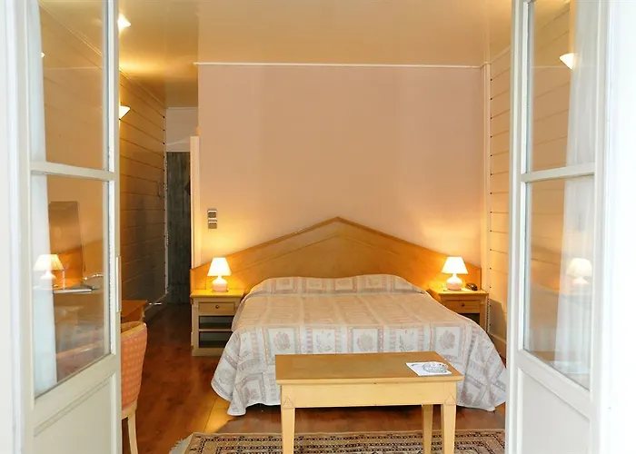 La Maison Blanche Hotel