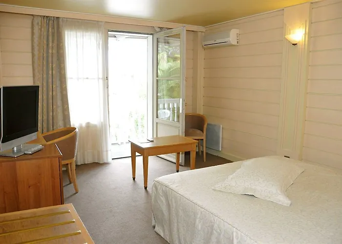 La Maison Blanche 3*