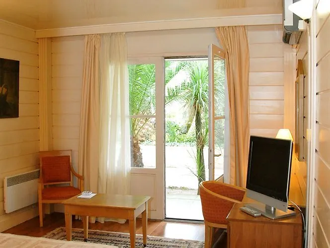 Hotel La Maison Blanche