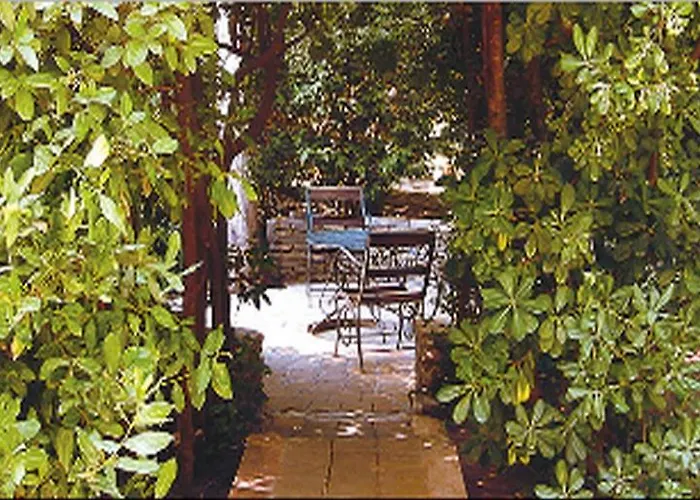 La Maison Blanche Hotel 3*