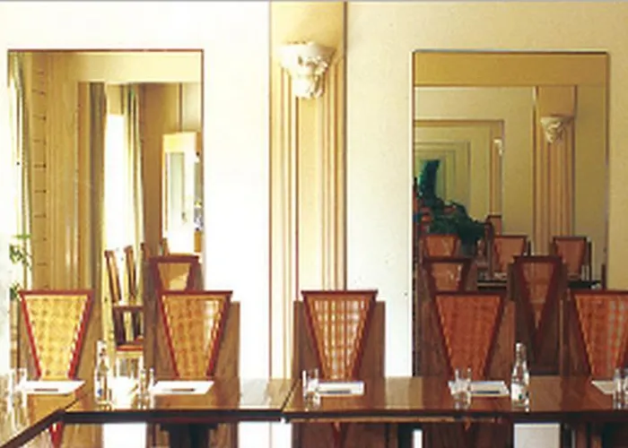 La Maison Blanche 3*